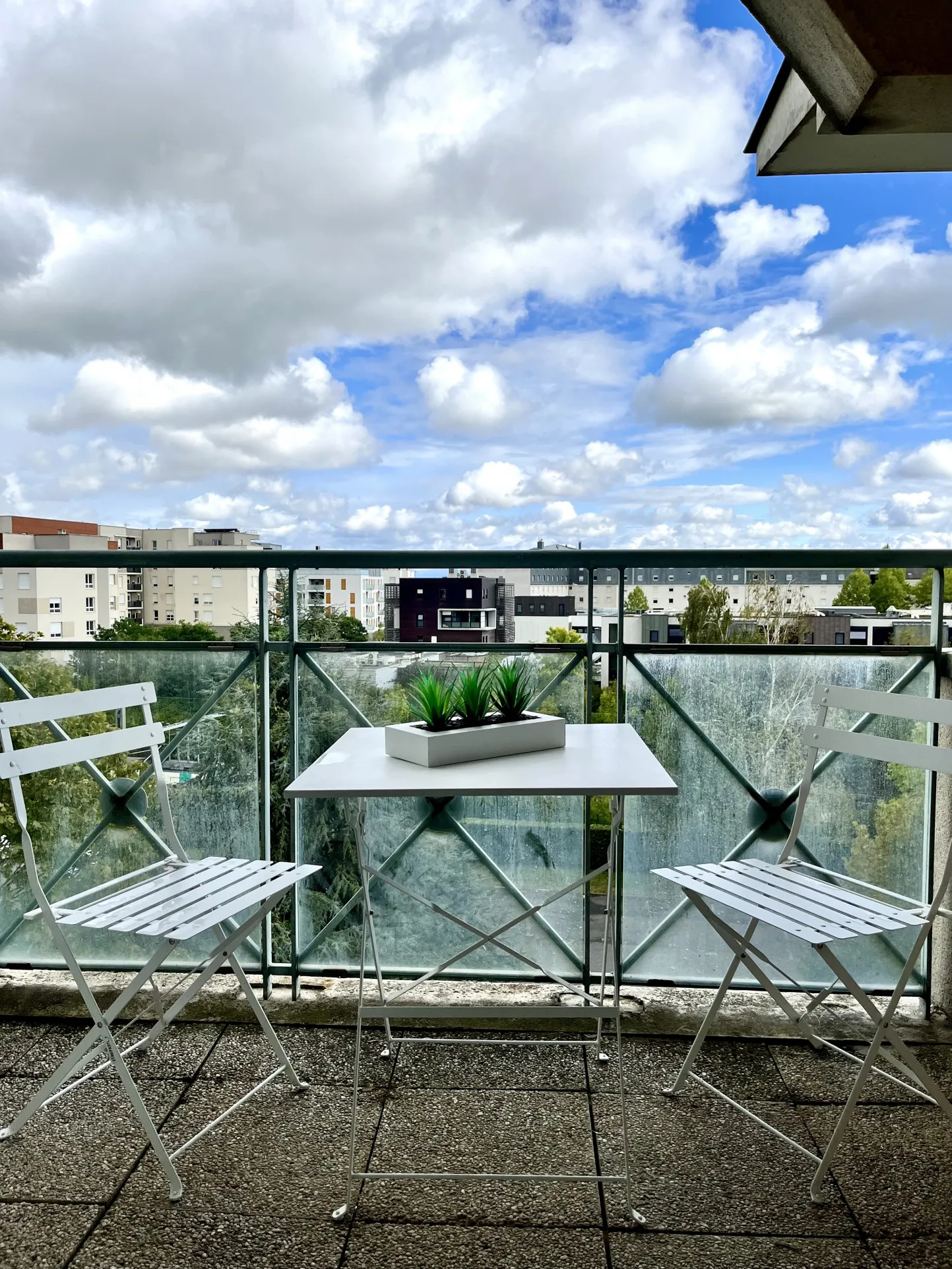 Studio avec terrasse à Courdimanche 