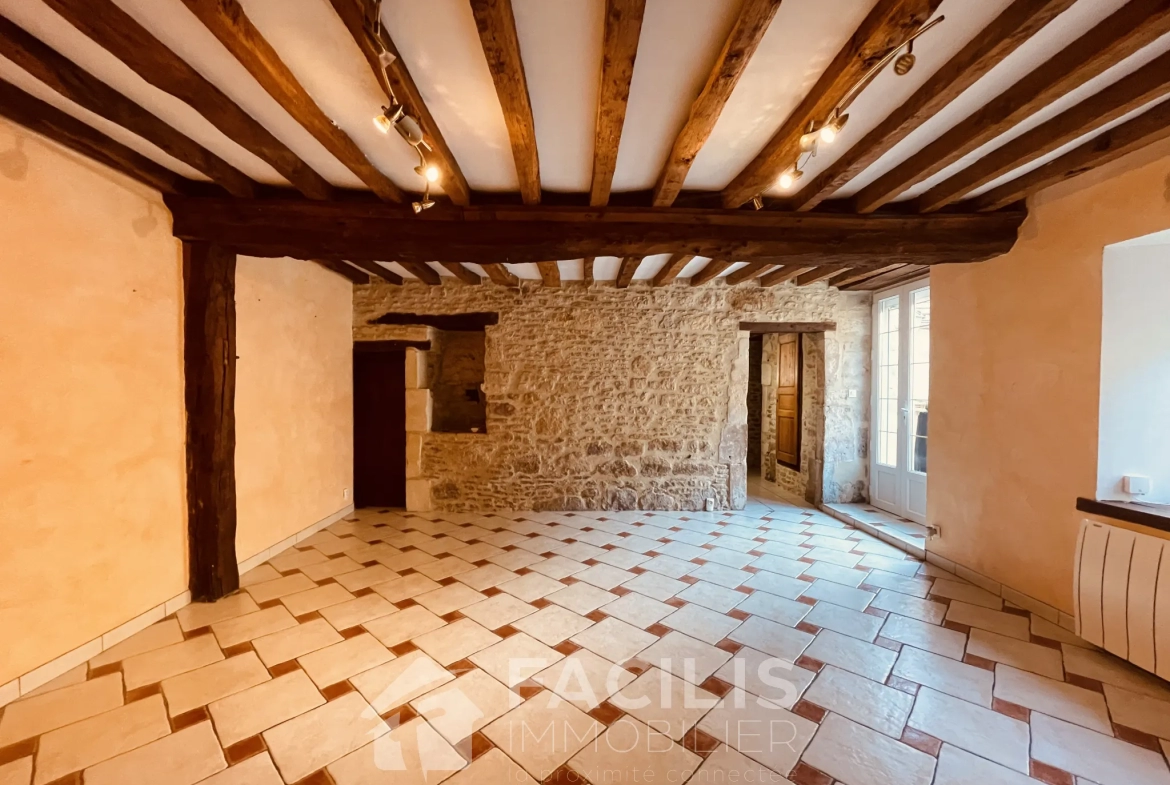 Maison en pierre atypique au charme fou de 150 m2 à Moult (14370) 