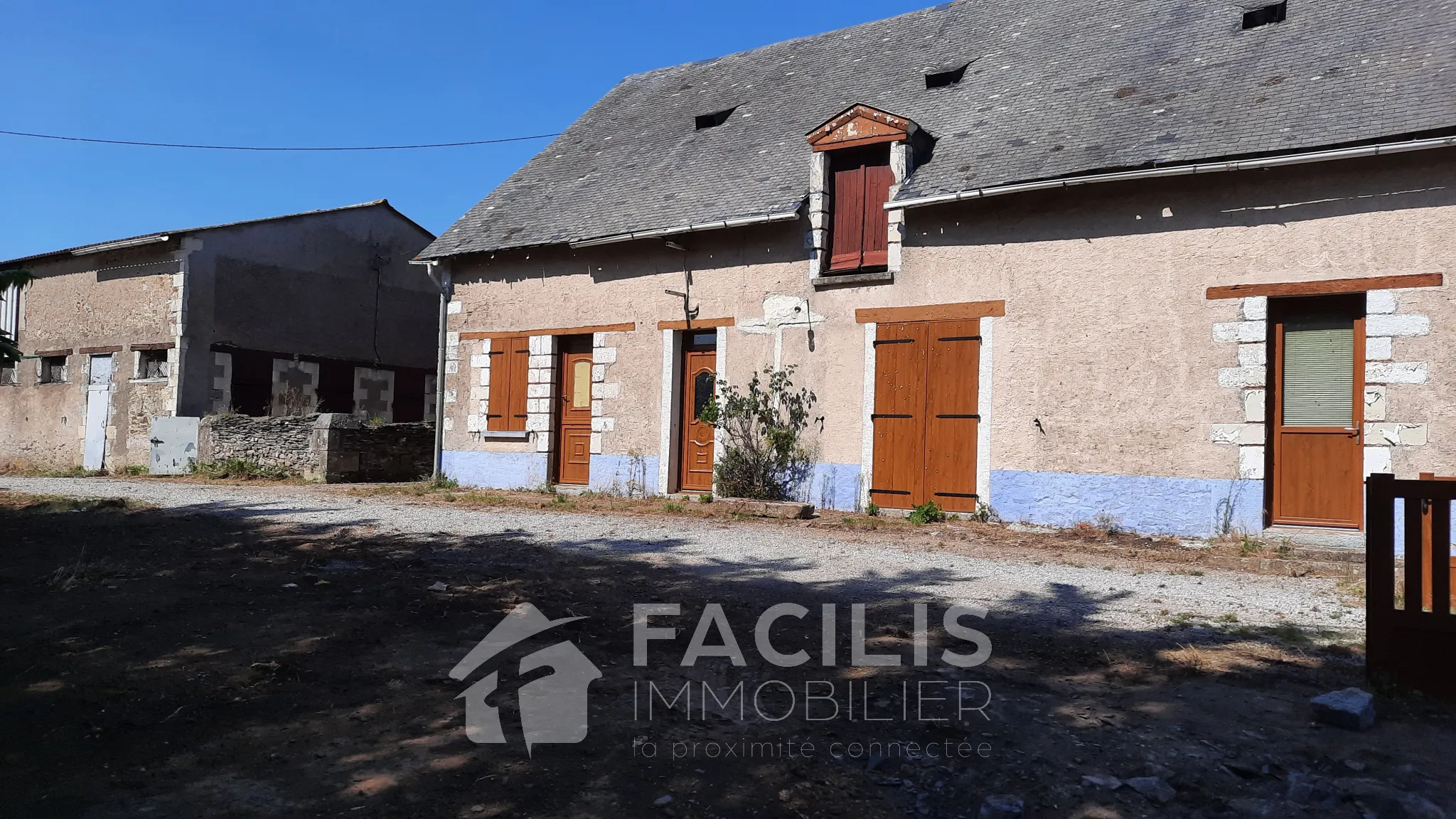 EXCLUSIF FACILIS IMMO. LONGERE 4KMS ST CLEMENT DE LA PLACE/ 3KMS BECON LES GRANITS 