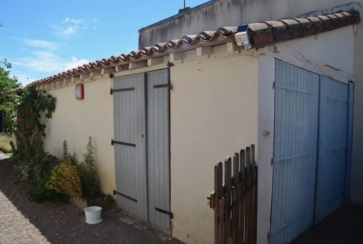 Charming Rented House in Chantonnay with 2 Bedrooms and Garage 