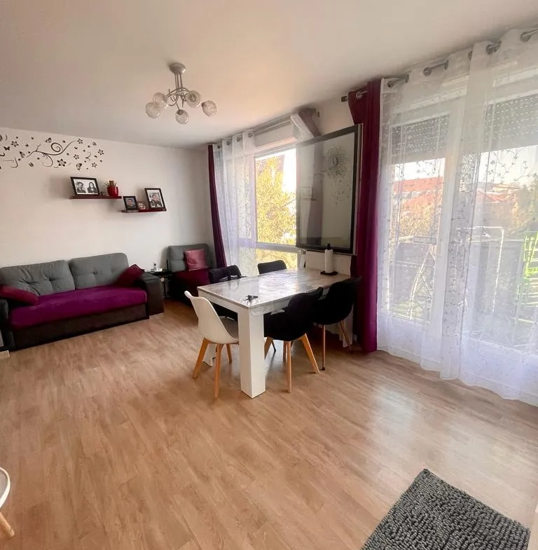 APPARTEMENT F2 - MONTFERMEIL 