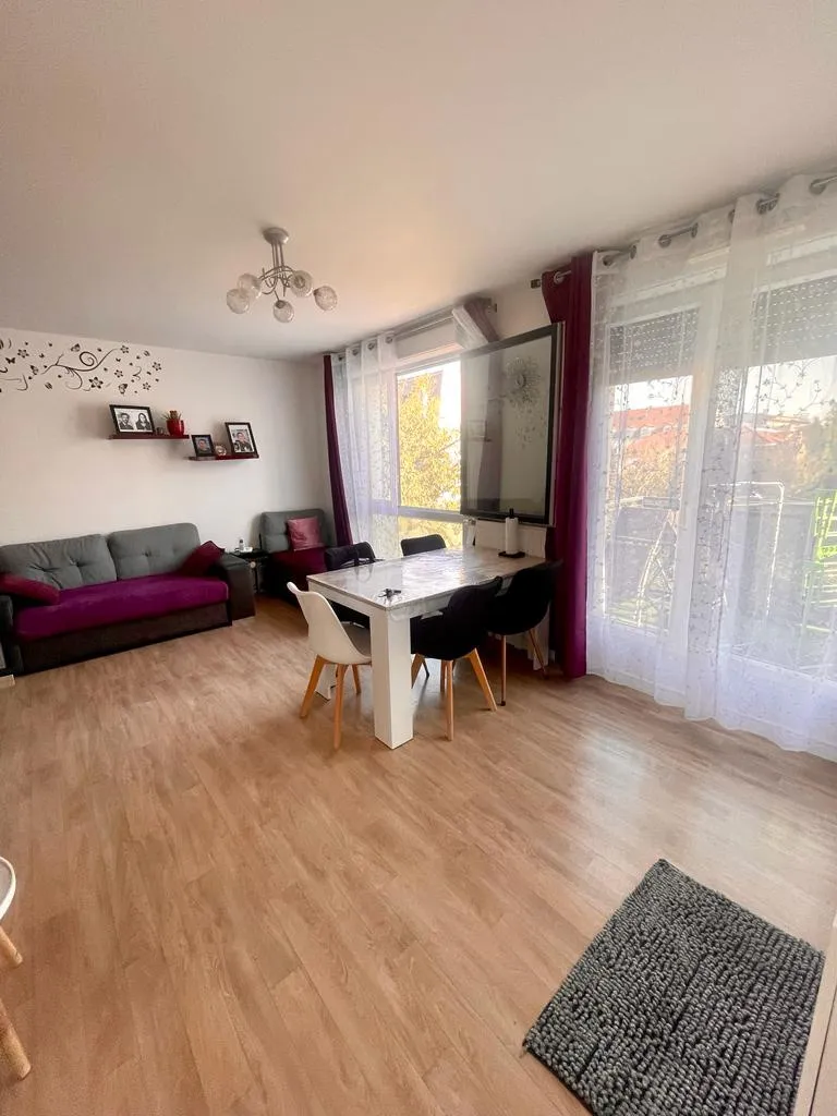 APPARTEMENT F2 - MONTFERMEIL 