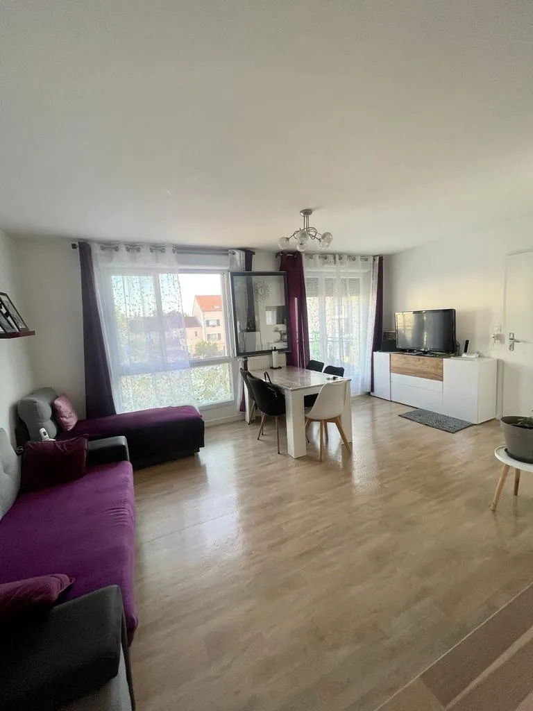 APPARTEMENT F2 - MONTFERMEIL 