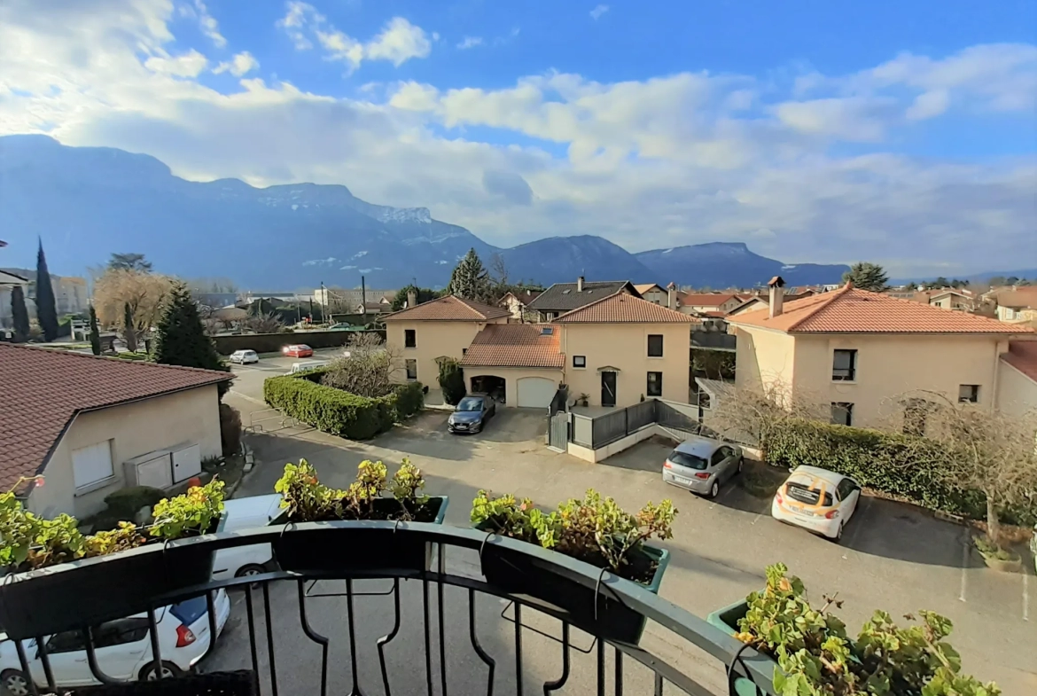 Appartement T3 avec terrasse à vendre à Fontanil Cornillon 