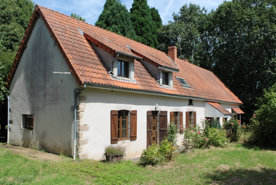 St Palais - Maison spacieuse dans le village 