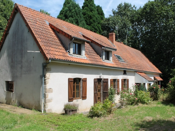 St Palais - Maison spacieuse dans le village