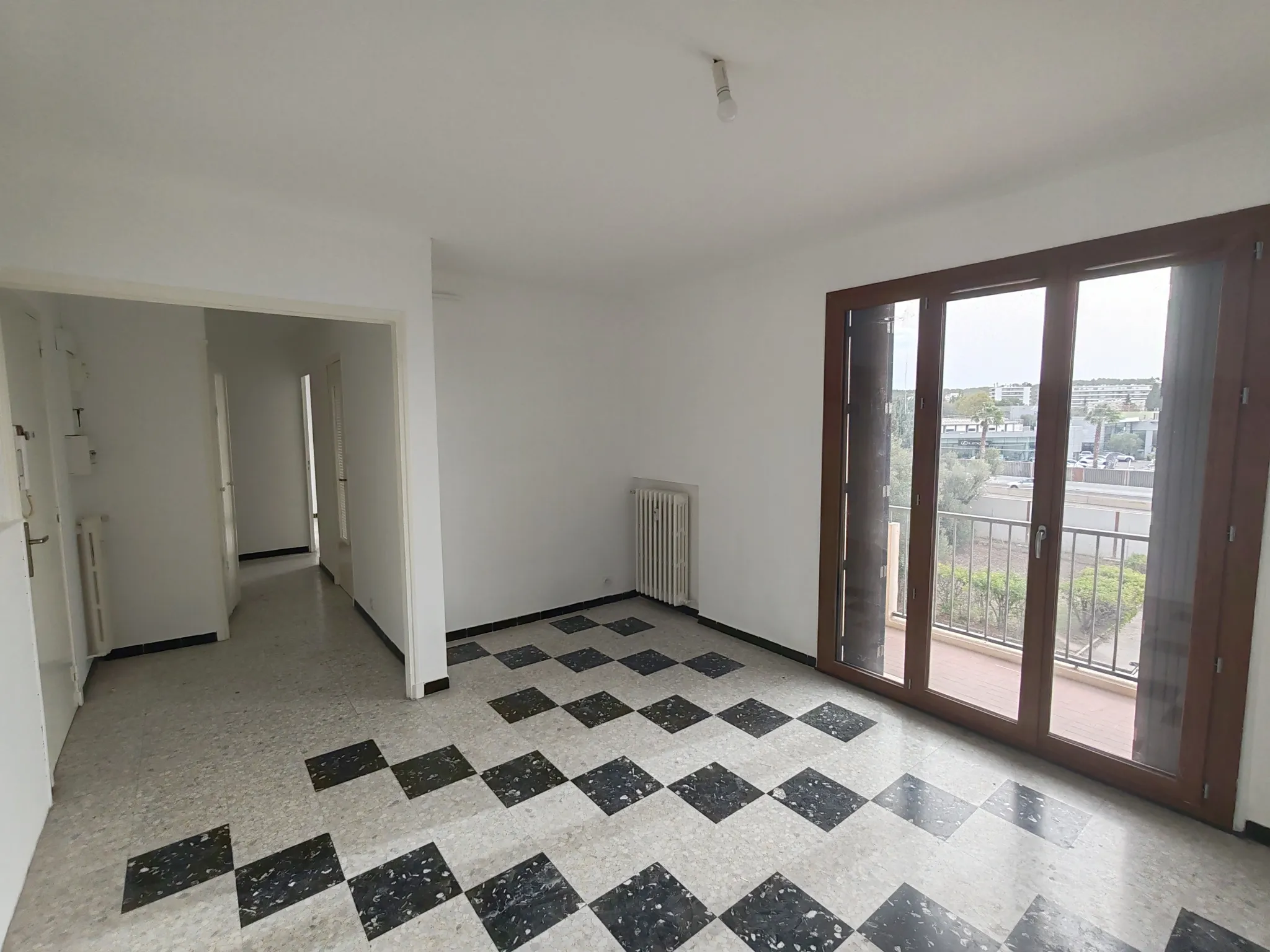 Appartement 2 pièces 45m2 avec balcons à Toulon - Beaulieu 