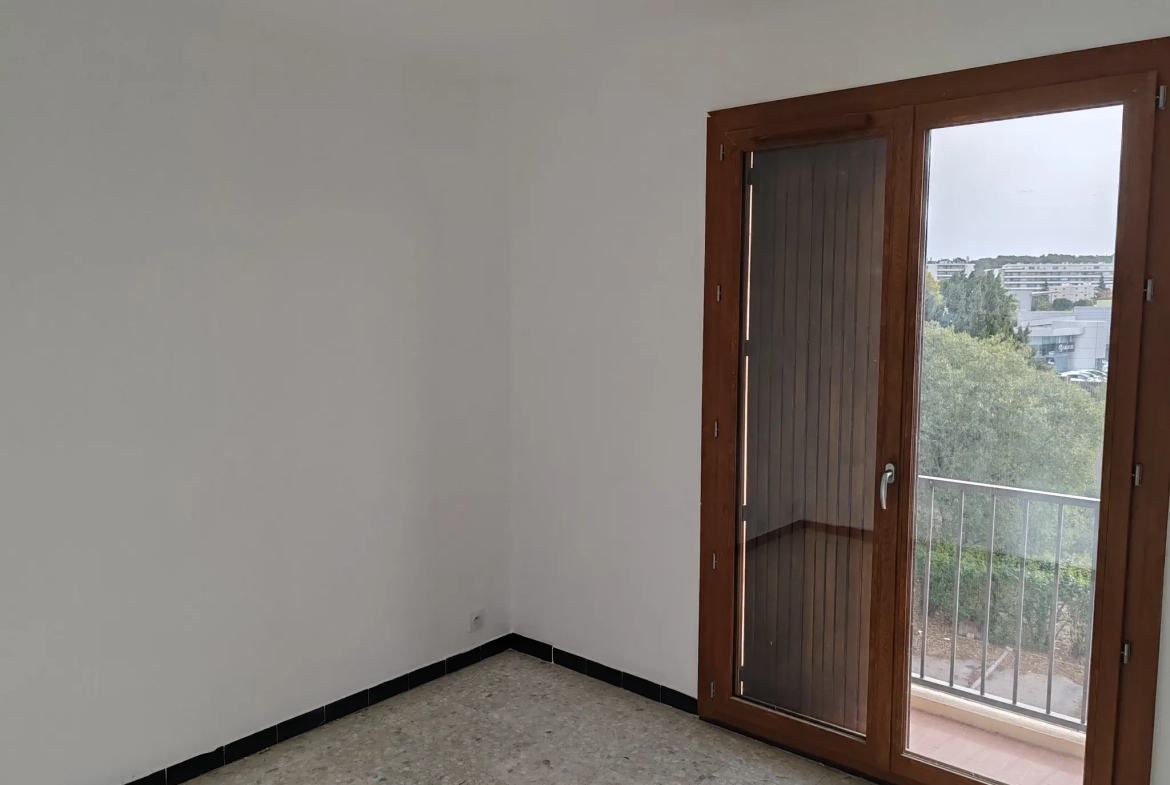 Appartement 2 pièces 45m2 avec balcons à Toulon - Beaulieu 