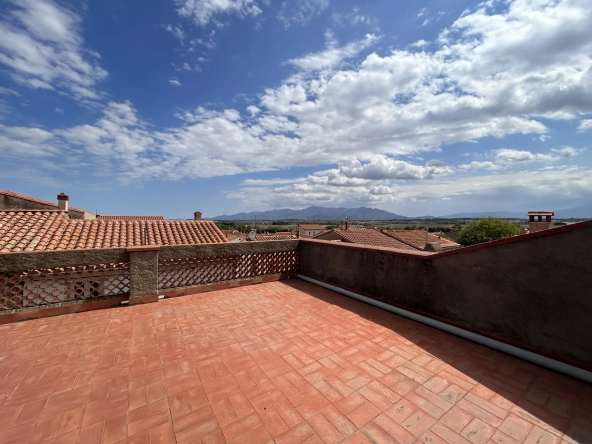 Maison à vendre à Ponteilla avec terrasse et garage