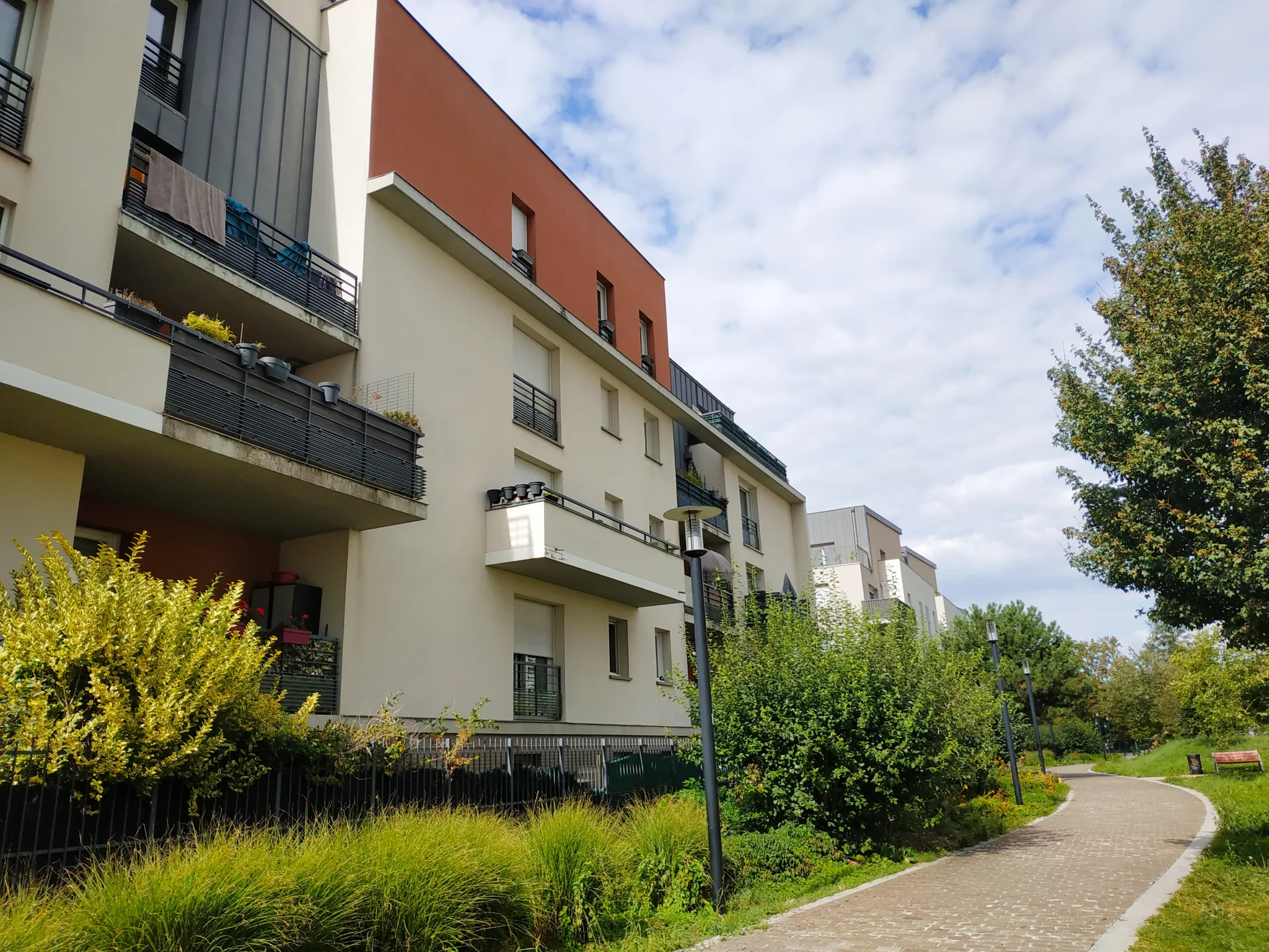 Appartement 3 pièces avec jardin 