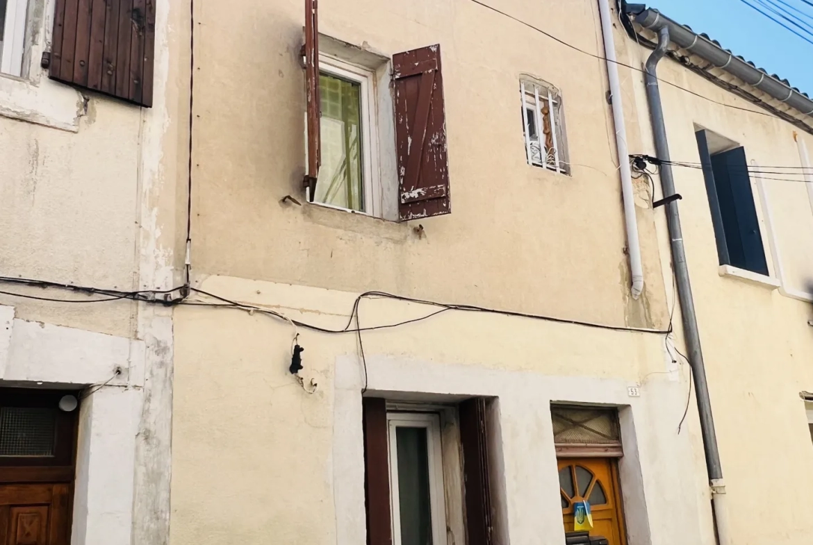 Maison à aménager avec potentiel de transformation en appartements à Lunel 