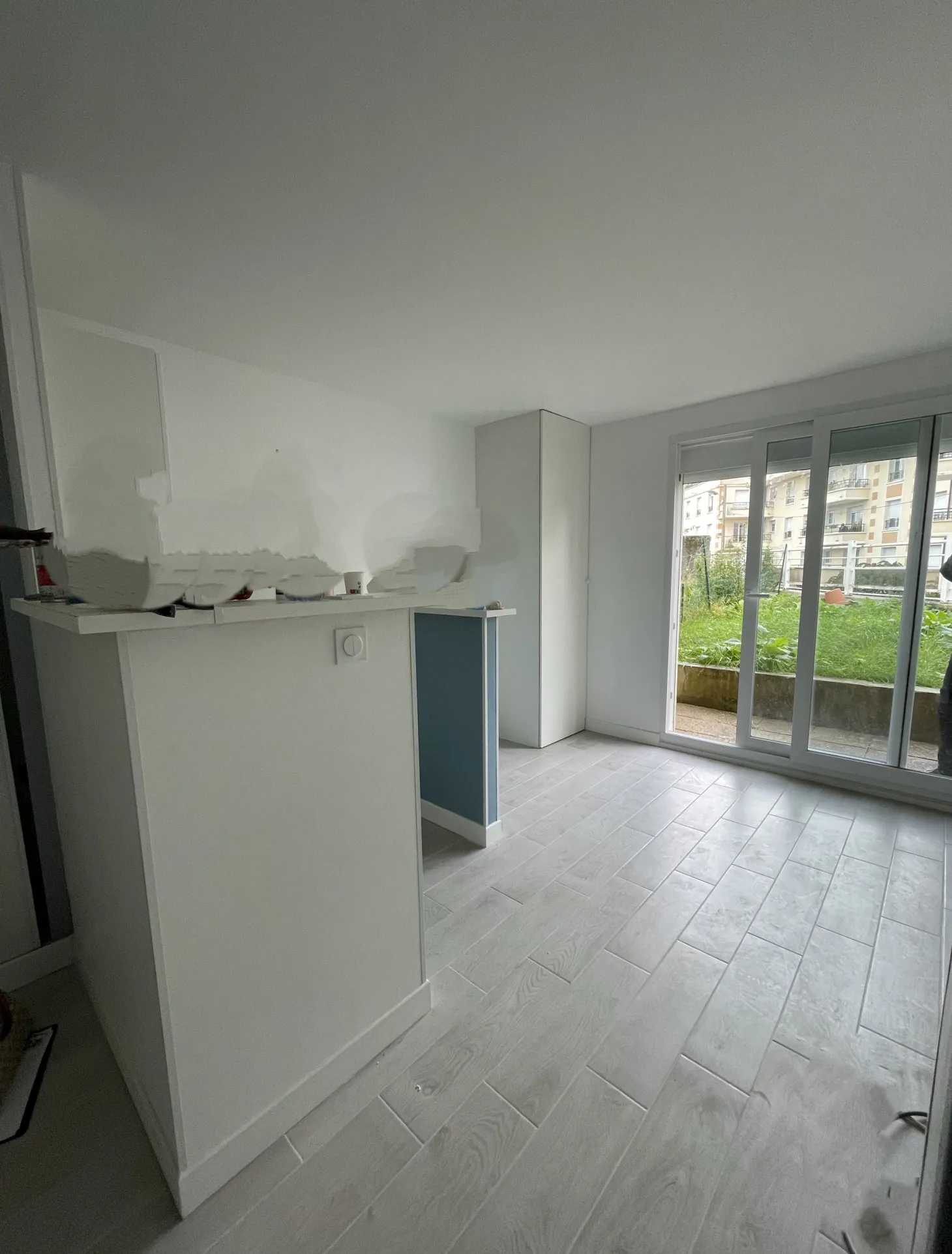 Studio 19m2 à Livry-Gargan avec terrasse et petit jardin 