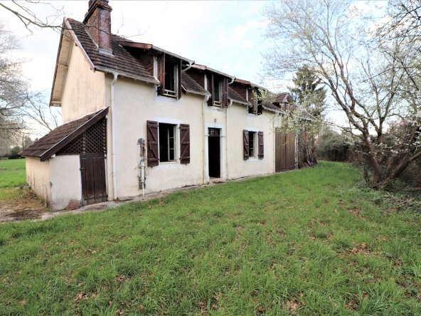 Maison en galets à rénover à Morlaàs