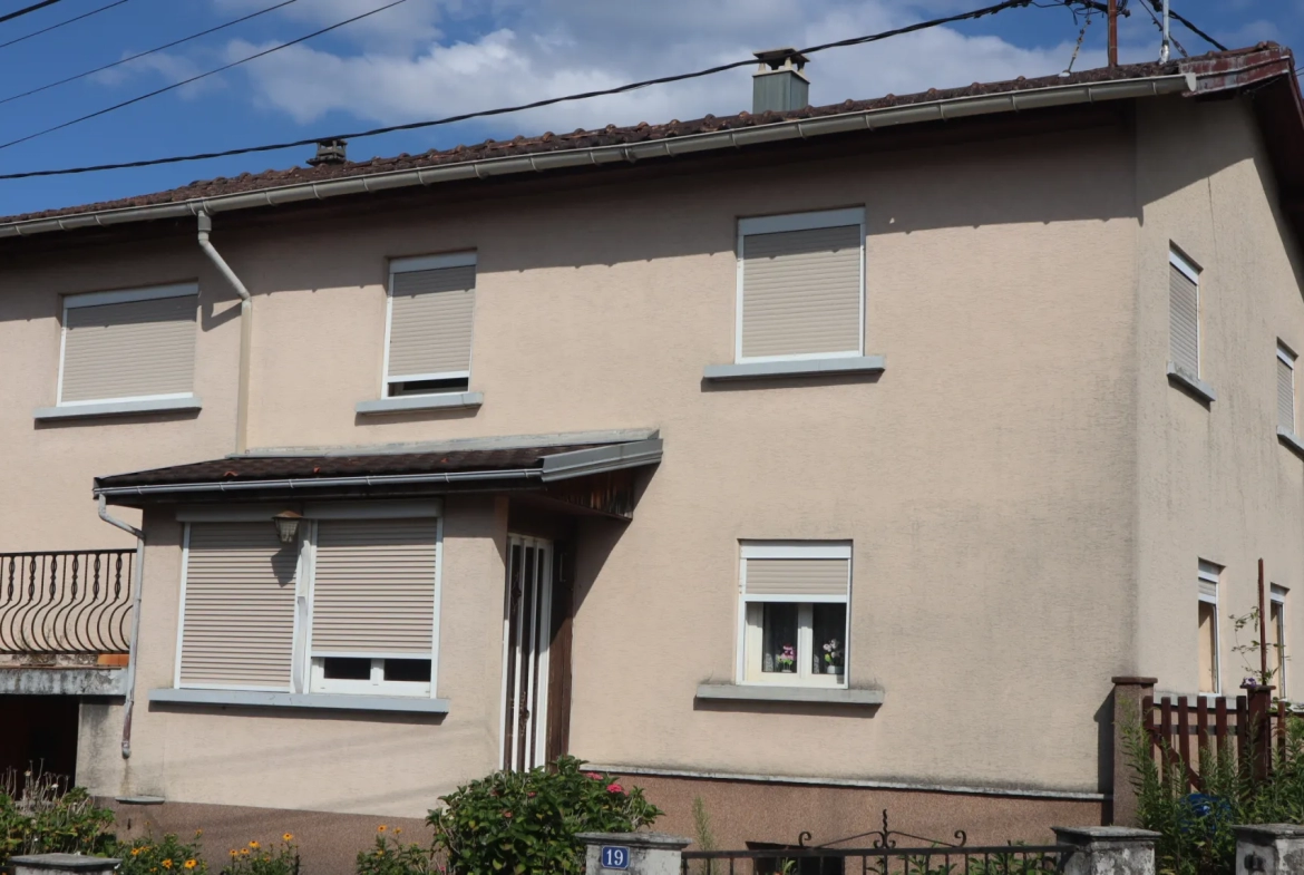 Maison individuelle avec 4 chambres à vendre à Retzwiller 