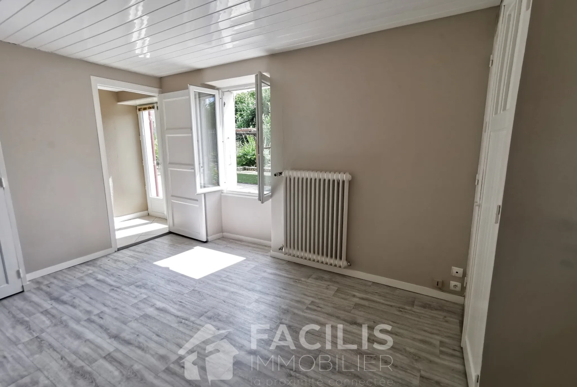 Maison 250m2 - 5 chambres - Doix les Fontaines 