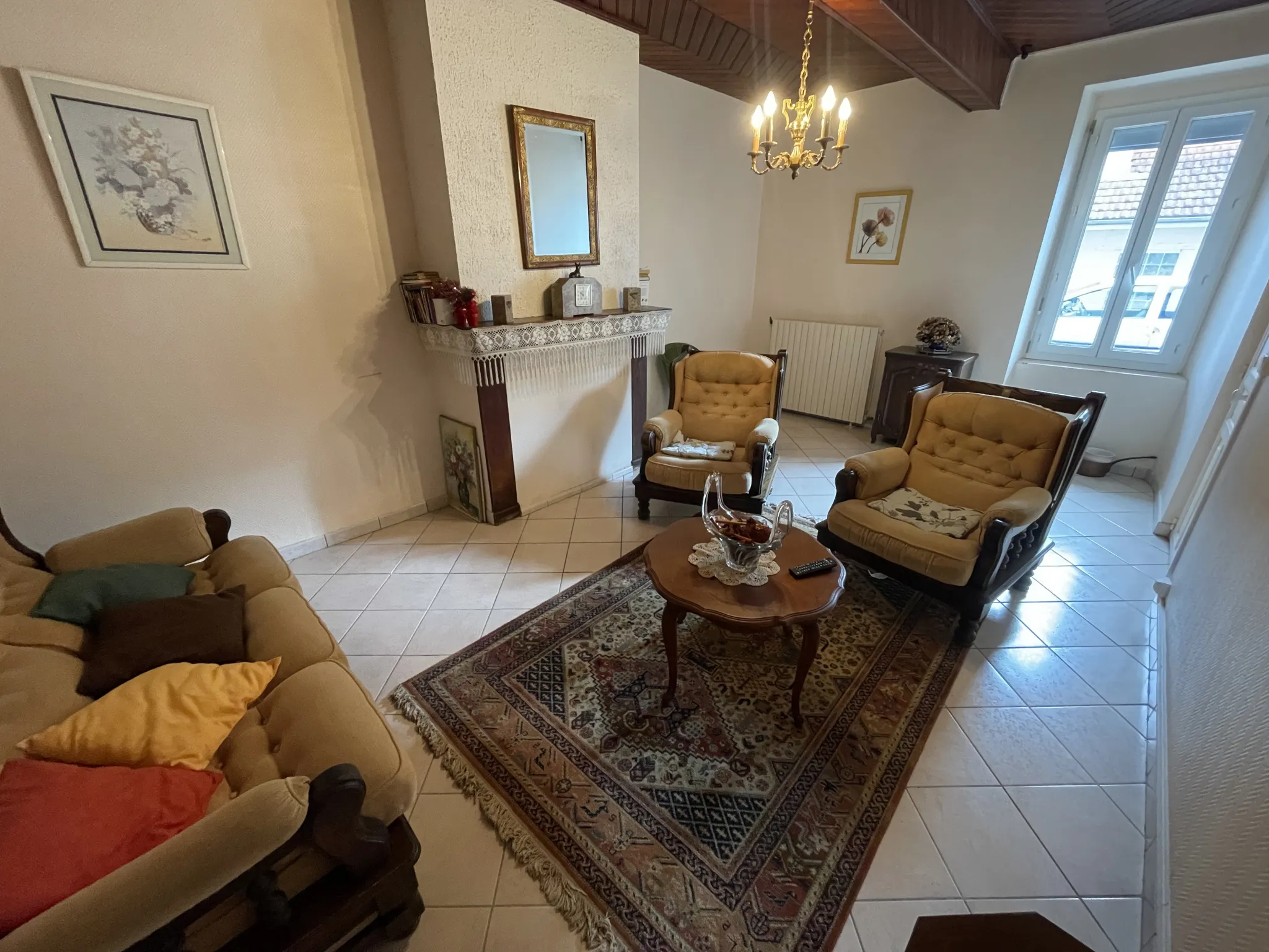 Maison ancienne avec grange à vendre à 5 min de Tarbes 