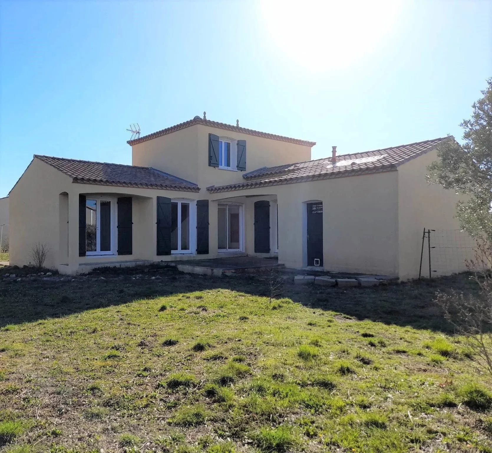 Villa avec jardin dans le village du Minervois 