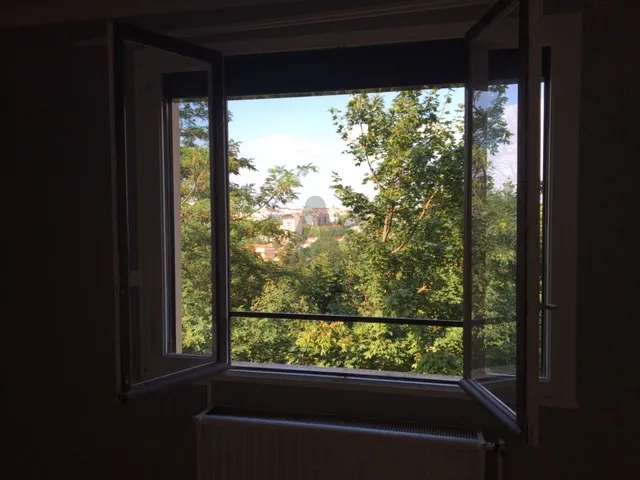 Apartment with Clear View in Lyon 9 