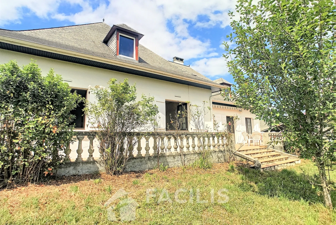 Maison spacieuse dans un village paisible 