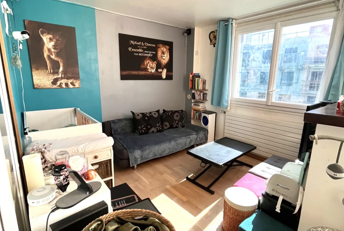 Studio à vendre centre ville Chelles 