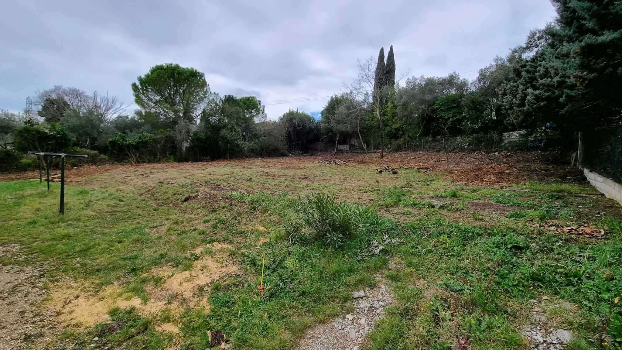 Vente terrain Sommieres 703m2 