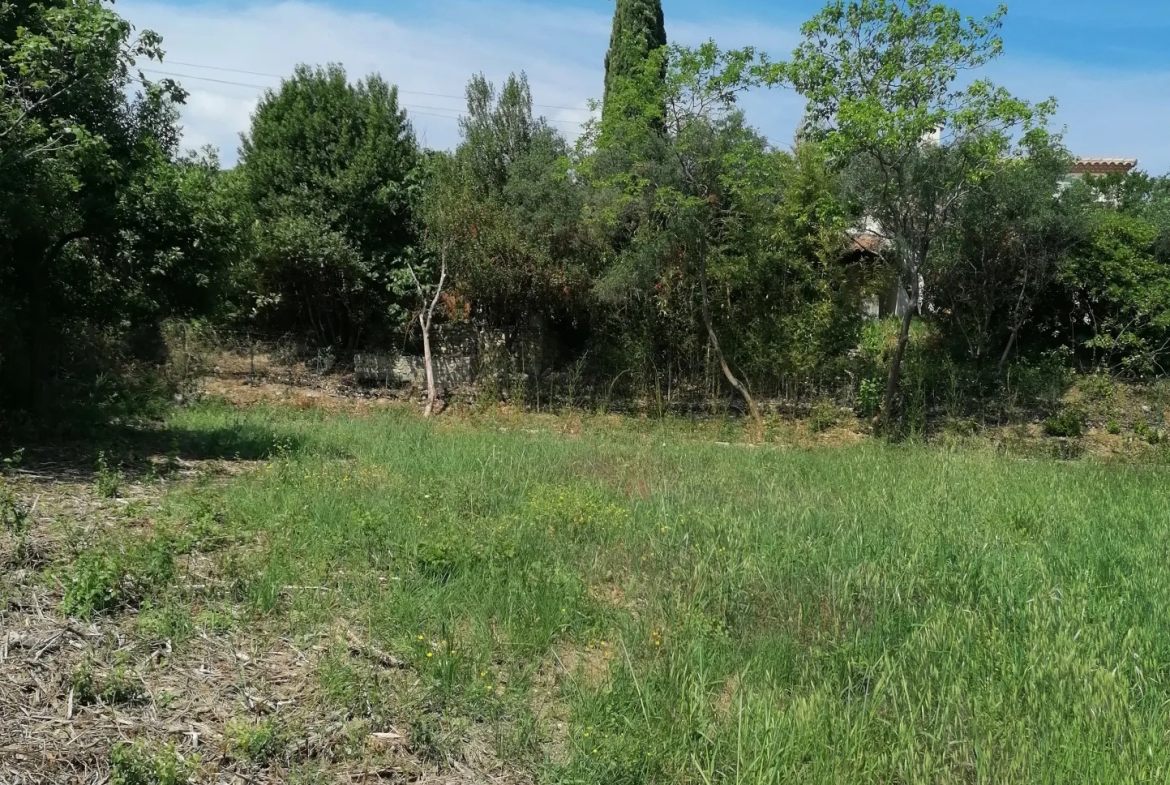 Vente terrain Sommieres 703m2 