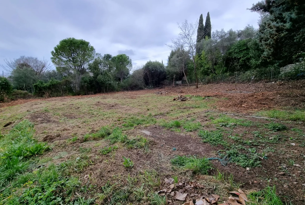 Vente terrain Sommieres 703m2 