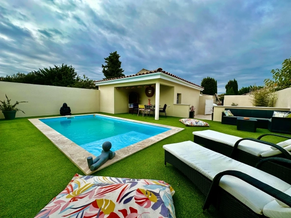 Villa contemporaine 106 m2 avec garage et piscine à Lapalud