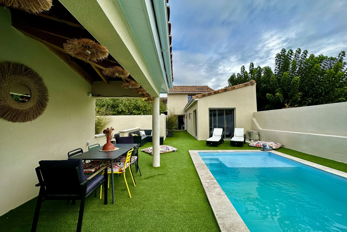 Villa contemporaine 106 m2 avec garage et piscine à Lapalud 