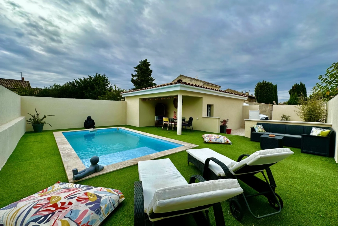 Villa contemporaine 106 m2 avec garage et piscine à Lapalud 