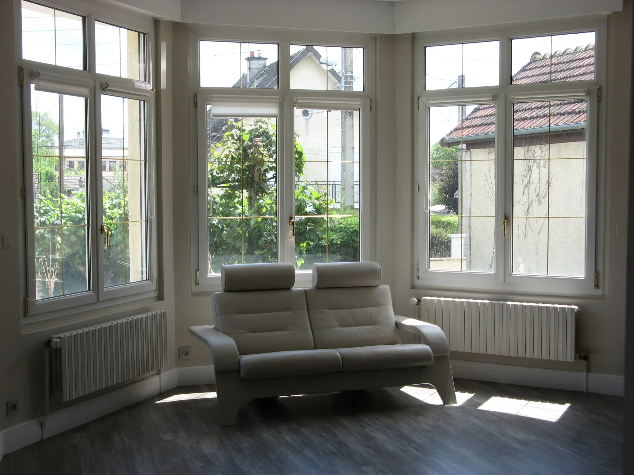 Maison à Troyes avec jardin arboré et terrasse privative 