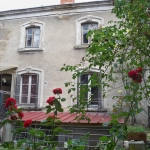 Maison de caractère à rénover avec jardin et garage à Combronde