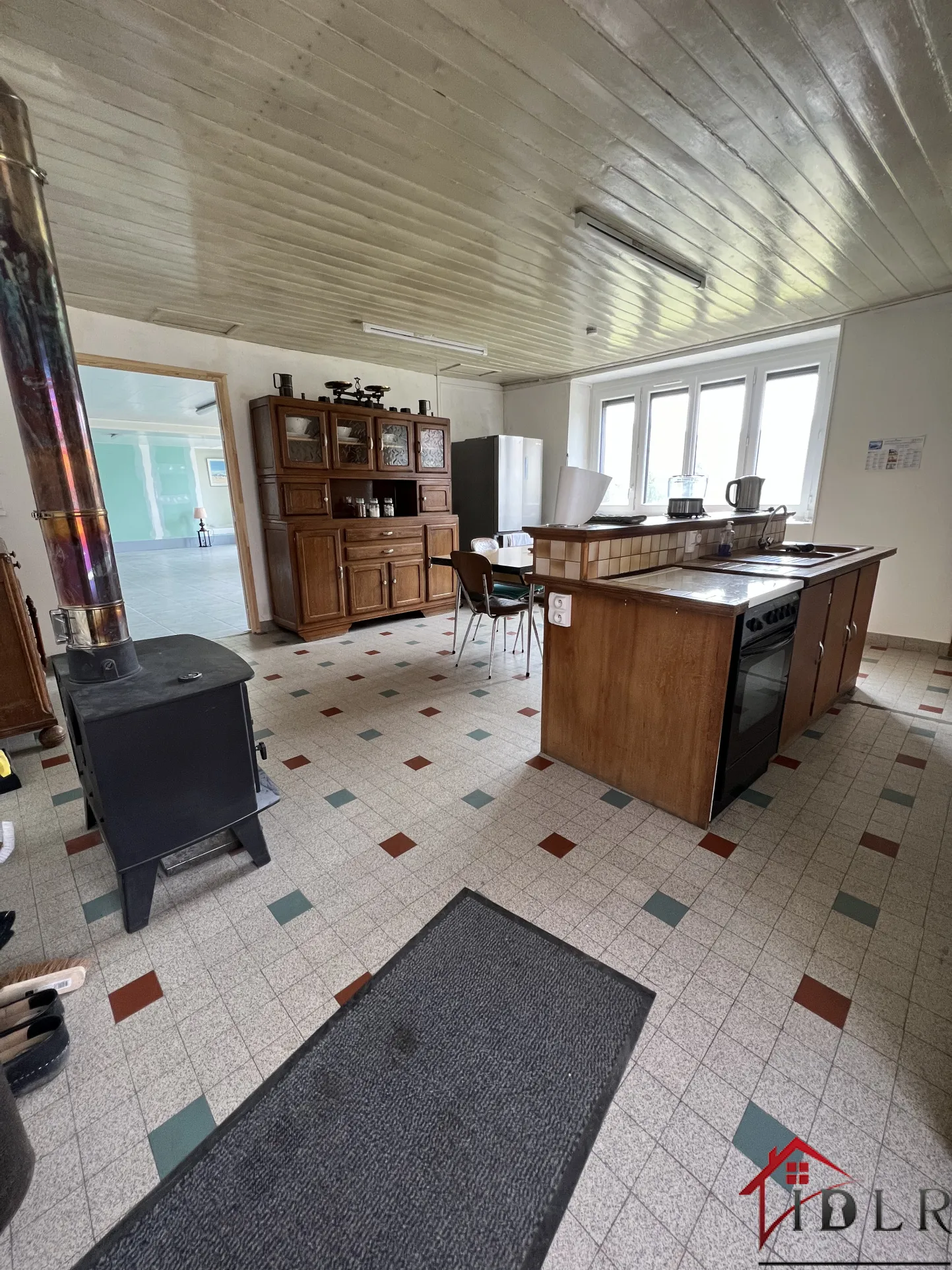 Maison de caractère avec 4 chambres à Pressigny - 129 000 € 