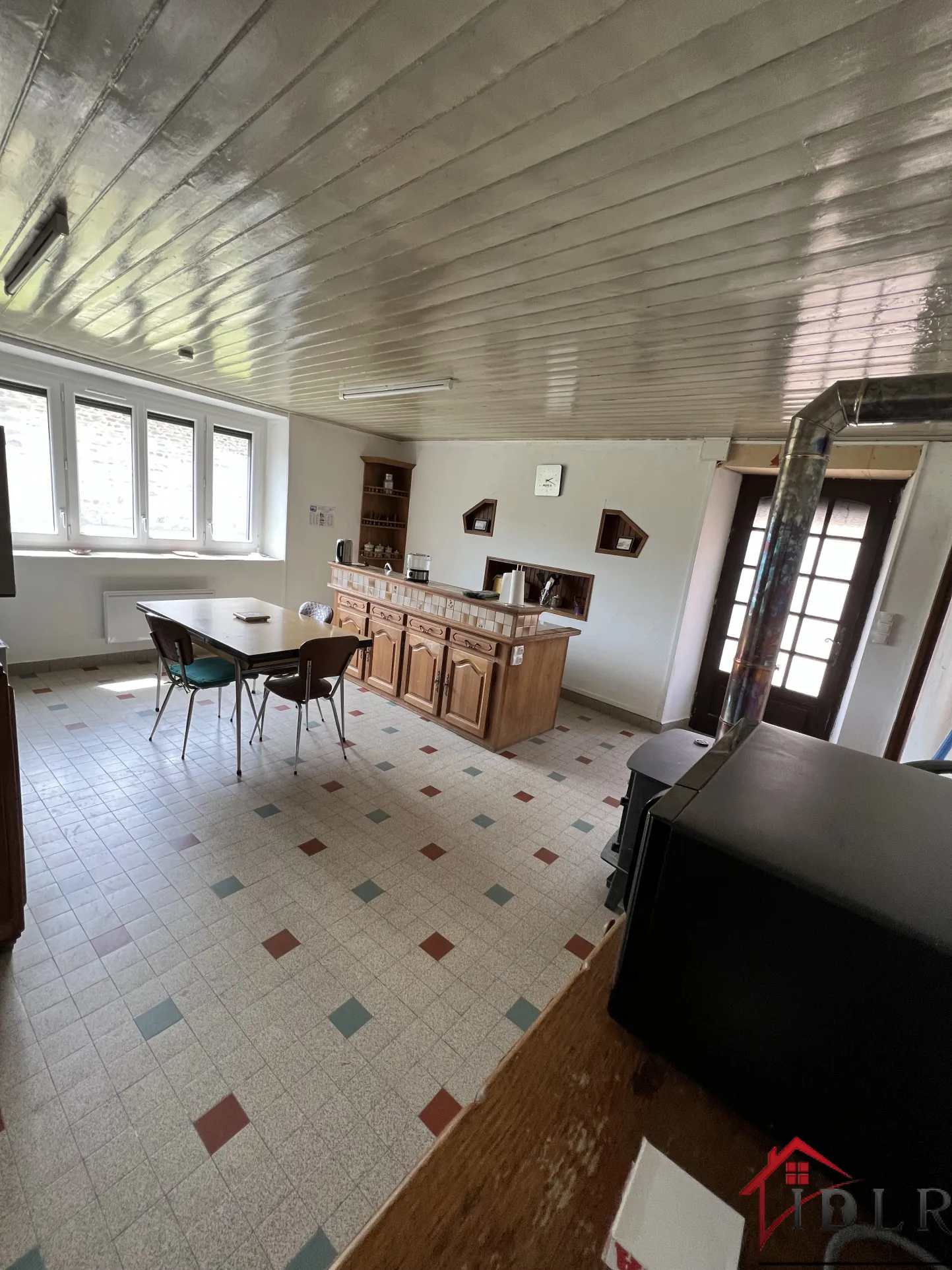 Maison de caractère avec 4 chambres à Pressigny - 129 000 € 