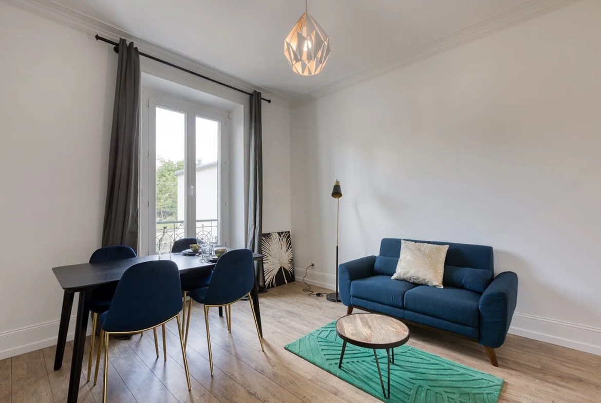 Appartement Deux Pièces à Vendre - Melun 