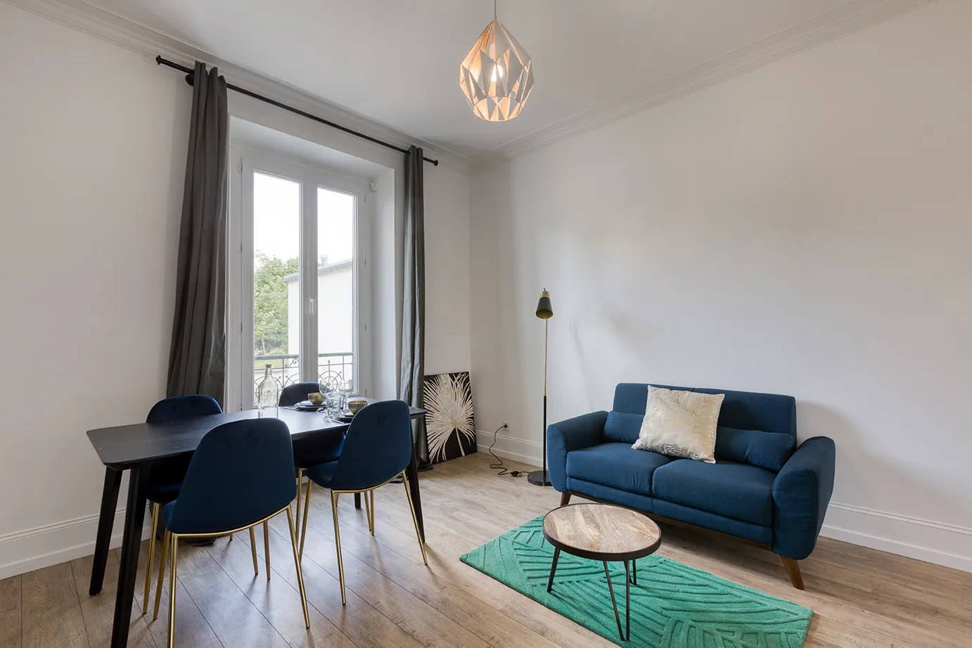 Appartement Deux Pièces à Vendre - Melun 