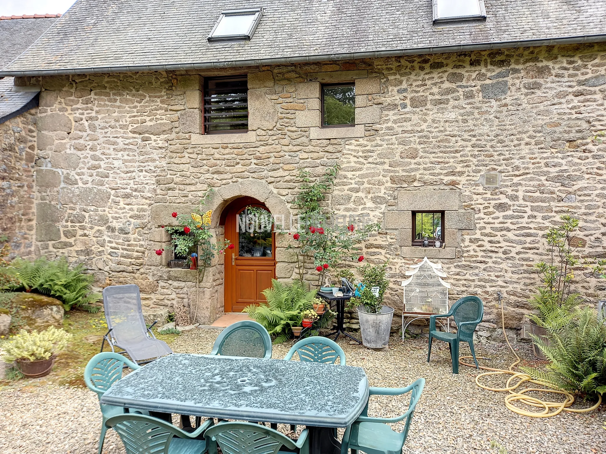 Maison en pierres 127 m2 à Saint Etienne en Coglais 