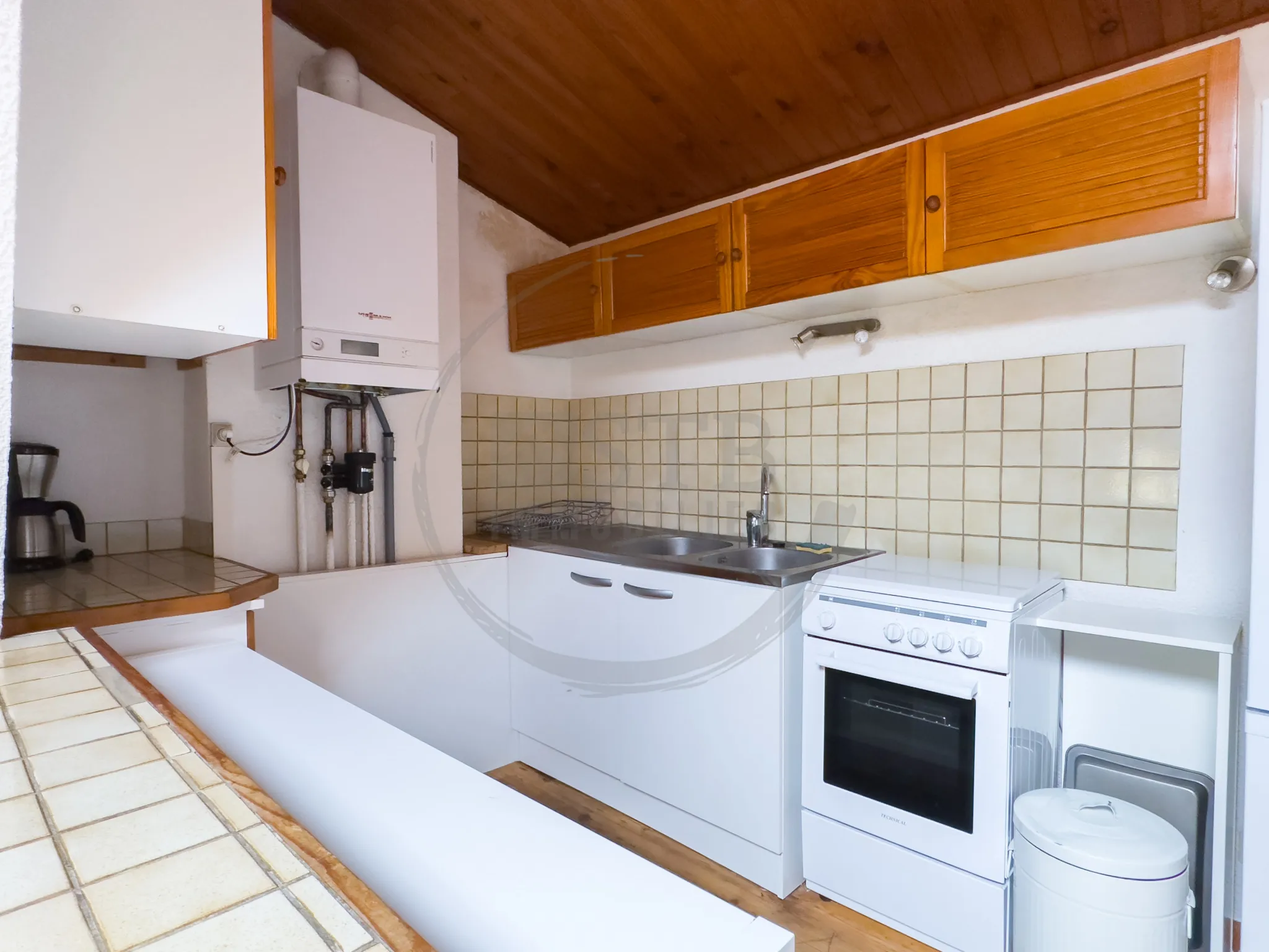 Appartement de 54m2 env. au 3ème étage à Privas 