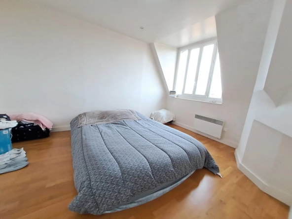 Studio à vendre à Suresnes avec vue agréable sans vis-à-vis