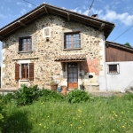 Jolie maison de hameau à Roussines