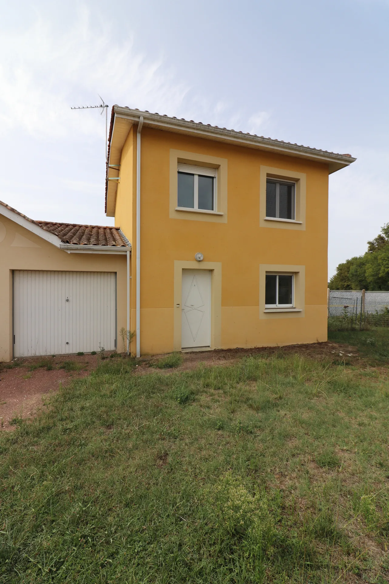 Maison trois chambres à Peujard 