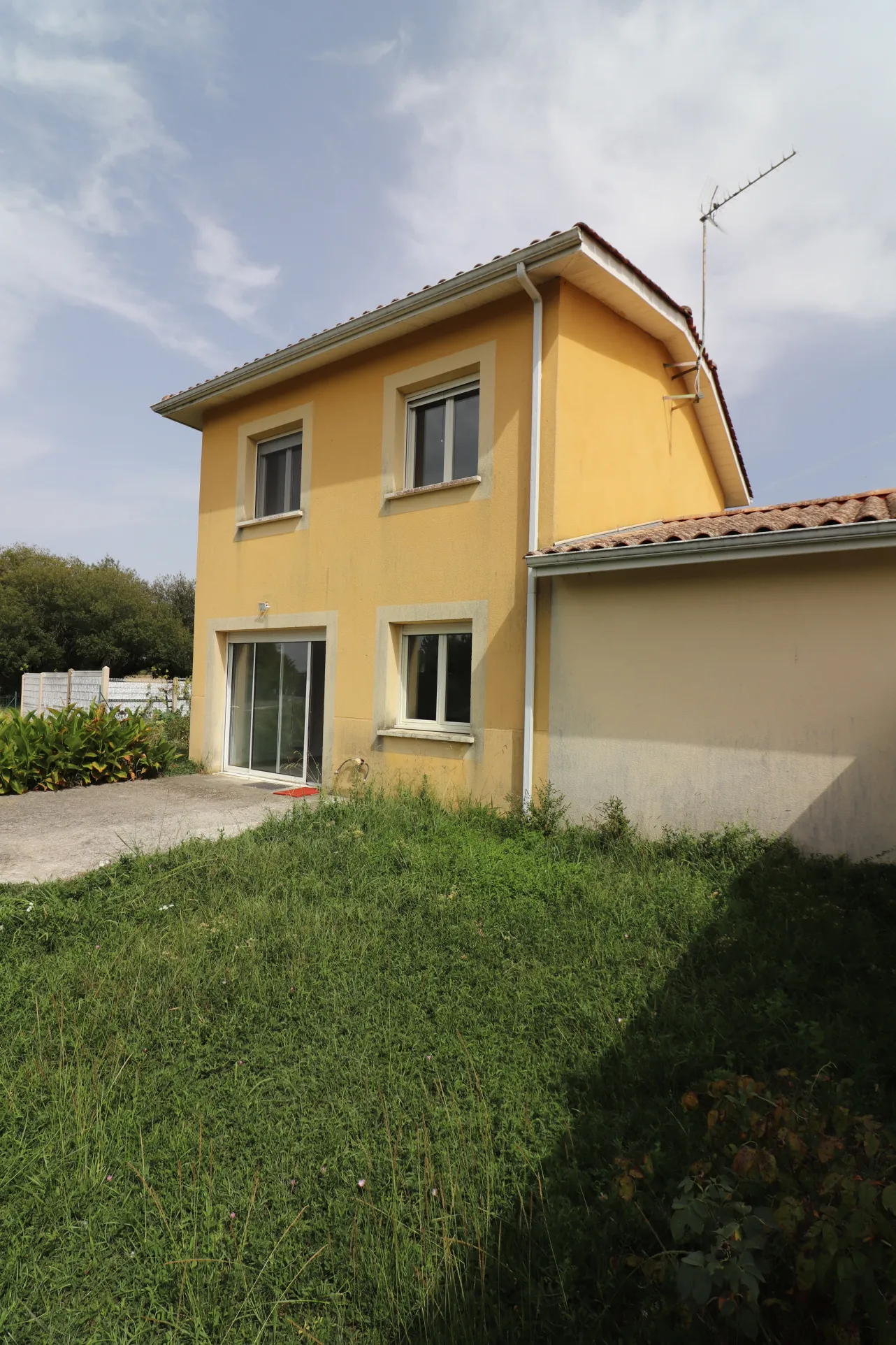 Maison trois chambres à Peujard 