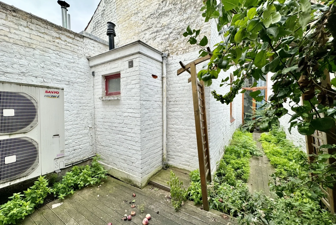 Maison Lumineuse à Roubaix avec 3 Chambres 