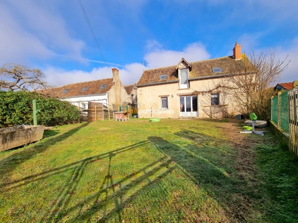 Maison rénovée avec 3 chambres à Avrillé-Les-Ponceaux