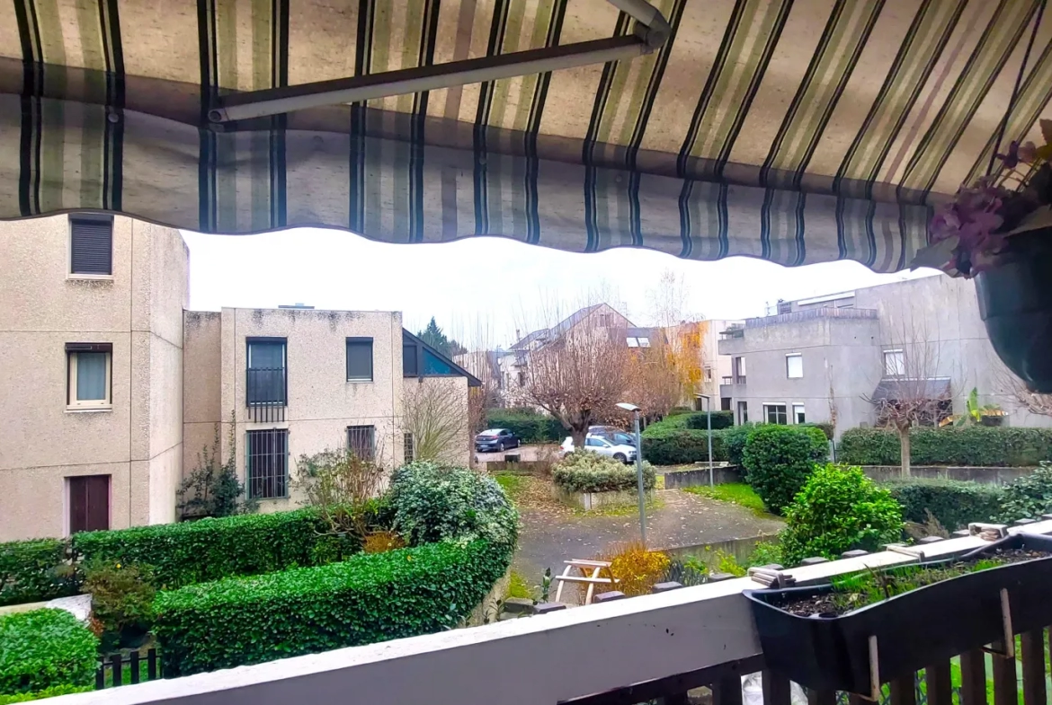 Appartement T3 avec balcon et parking privatif à Tarbes 