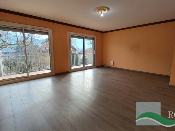 Appartement avec Balcon à 10 mn du Centre Ville - Millau