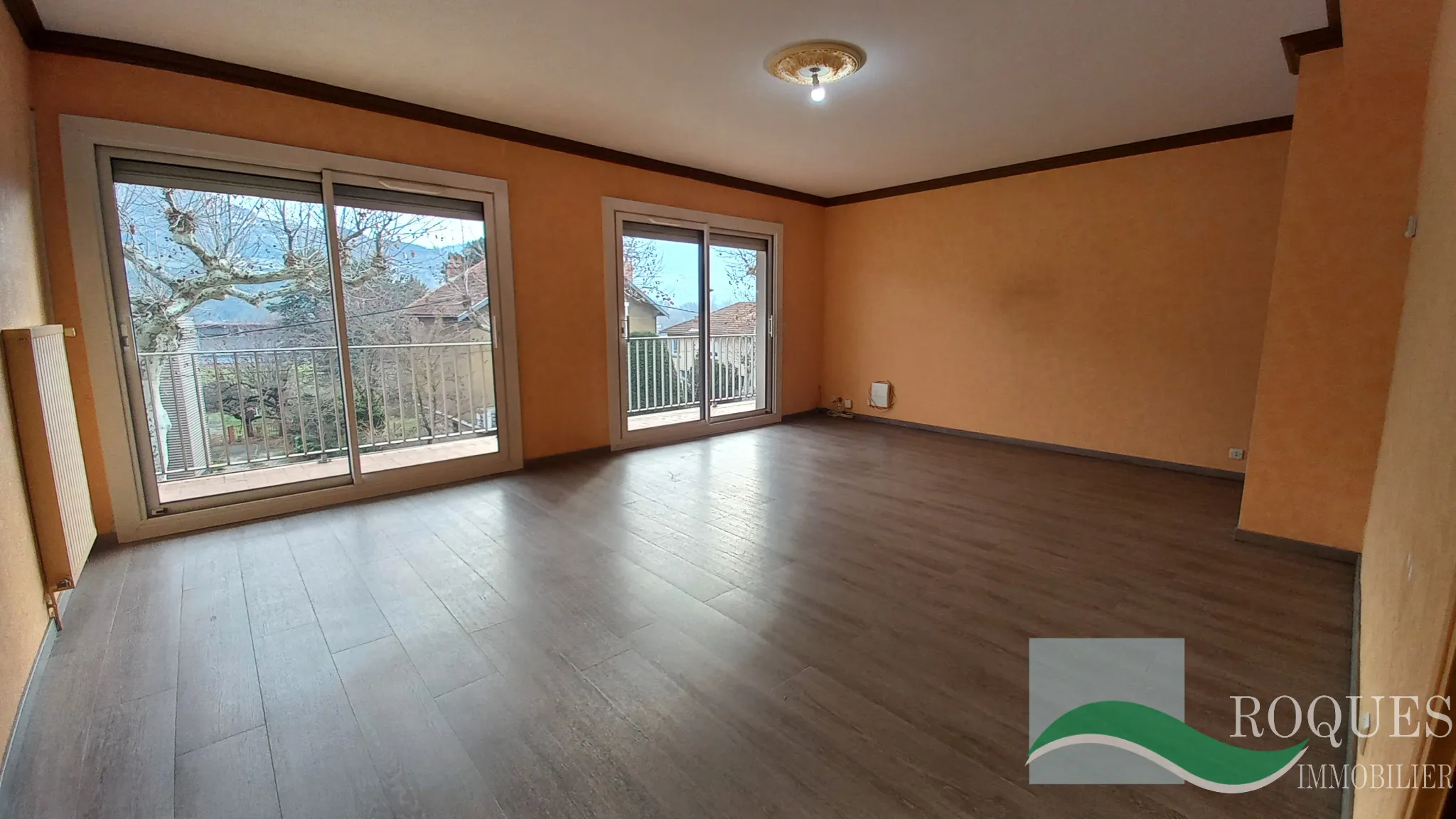 Appartement avec Balcon à 10 mn du Centre Ville - Millau 