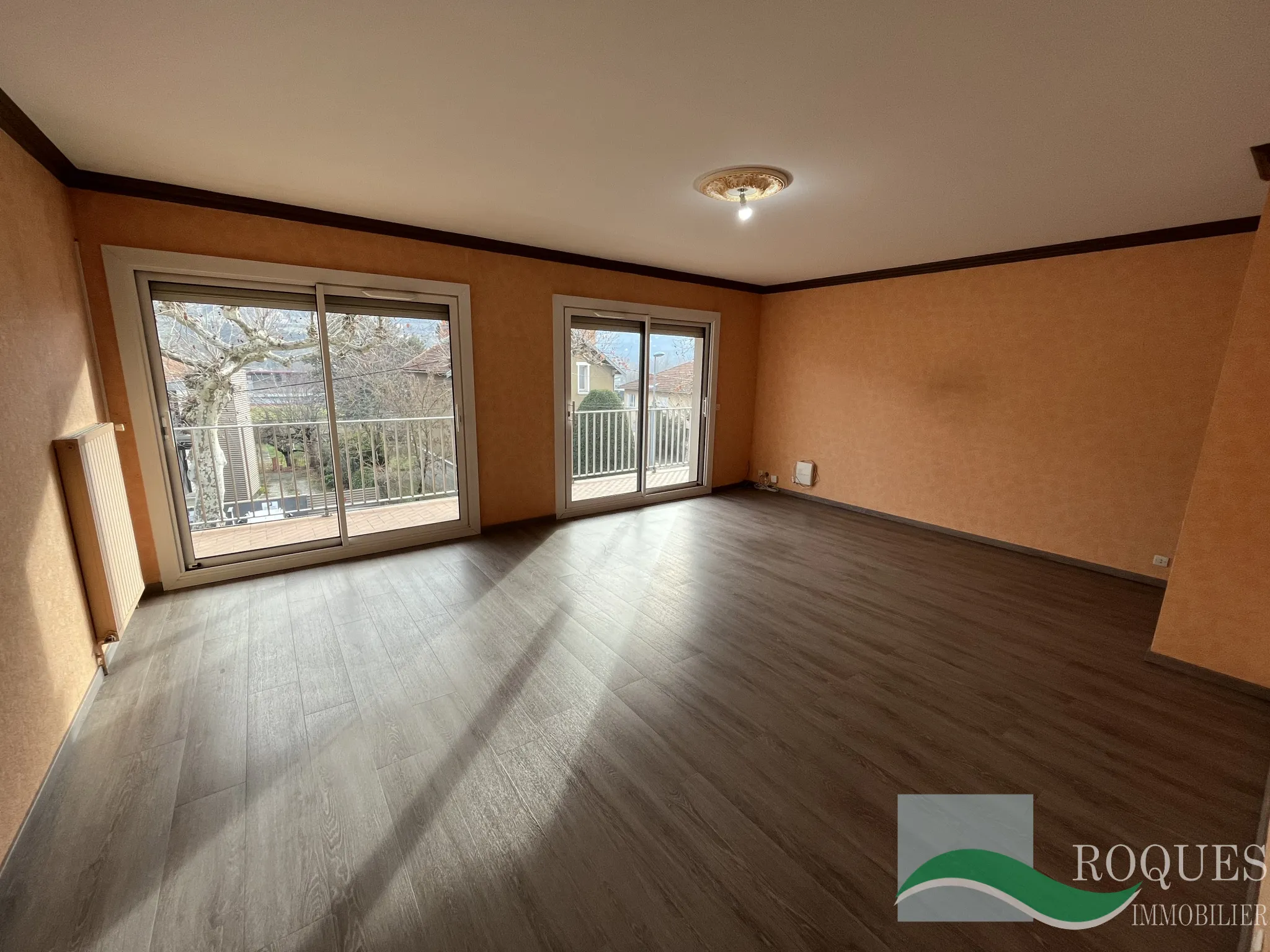 Appartement avec Balcon à 10 mn du Centre Ville - Millau 