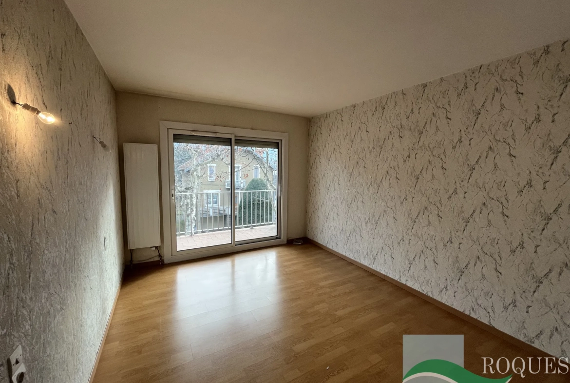 Appartement avec Balcon à 10 mn du Centre Ville - Millau 