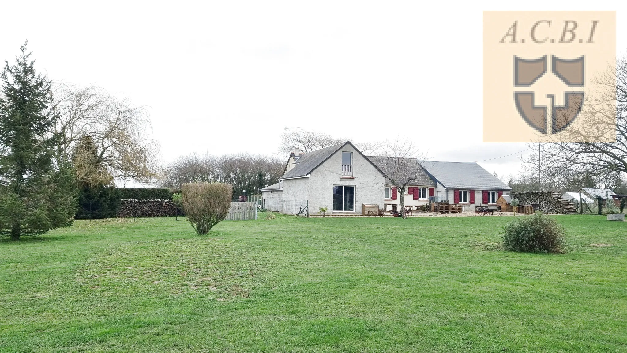 Maison avec garage à 20 kms nord de Blois 